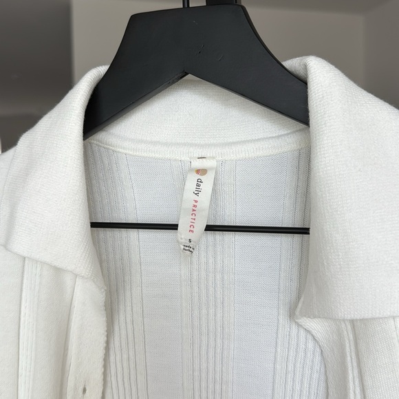 Daily practice cardigan - Picture 2 of 3